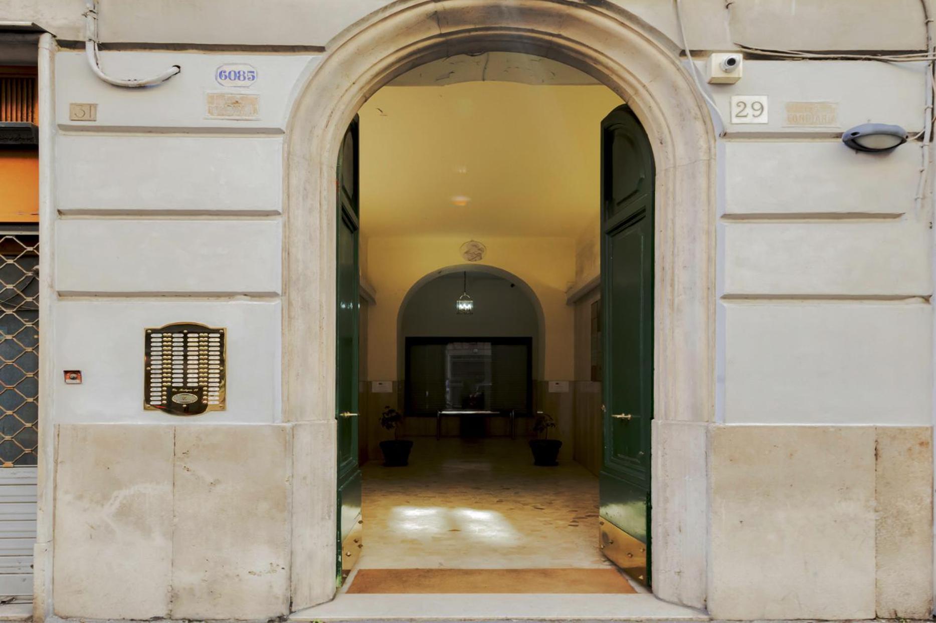 דירות Live Rome Loft Borghese מראה חיצוני תמונה